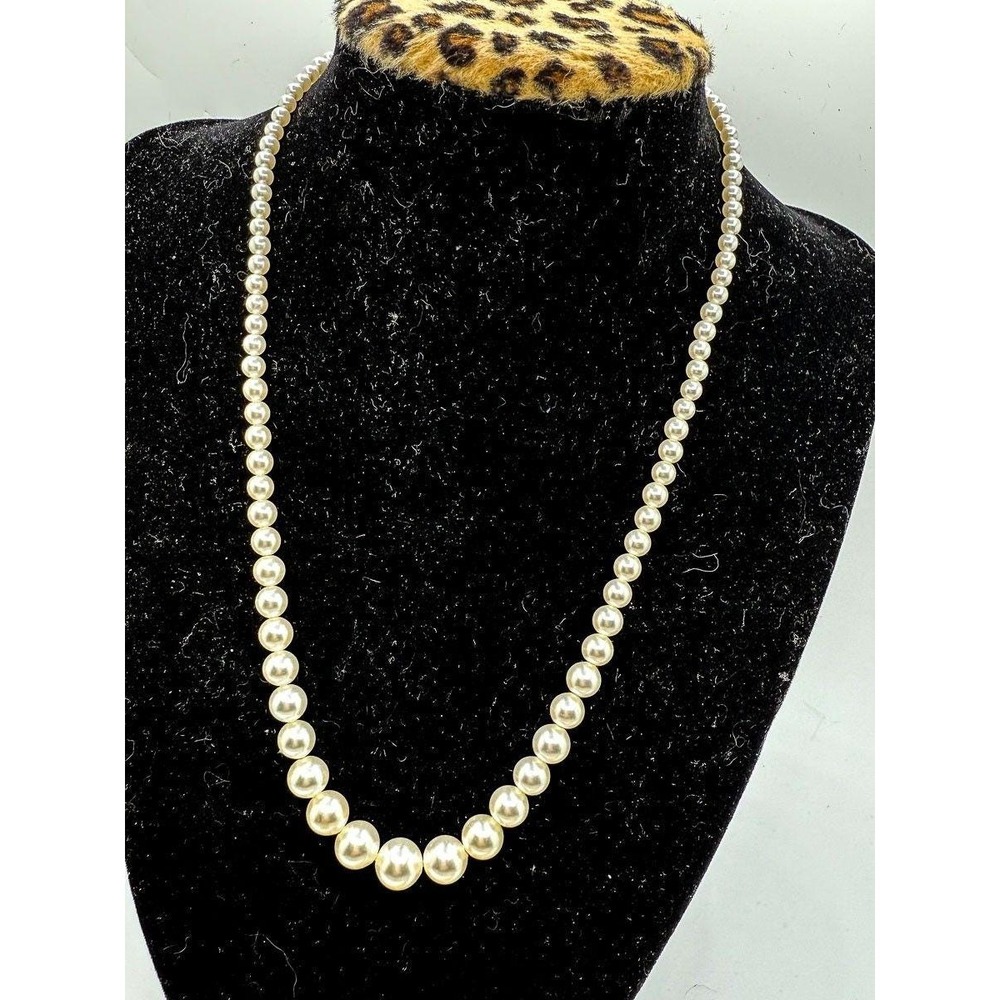 Necklace Estate faux pearl Sterling silver 925 clasp 17" Vintage